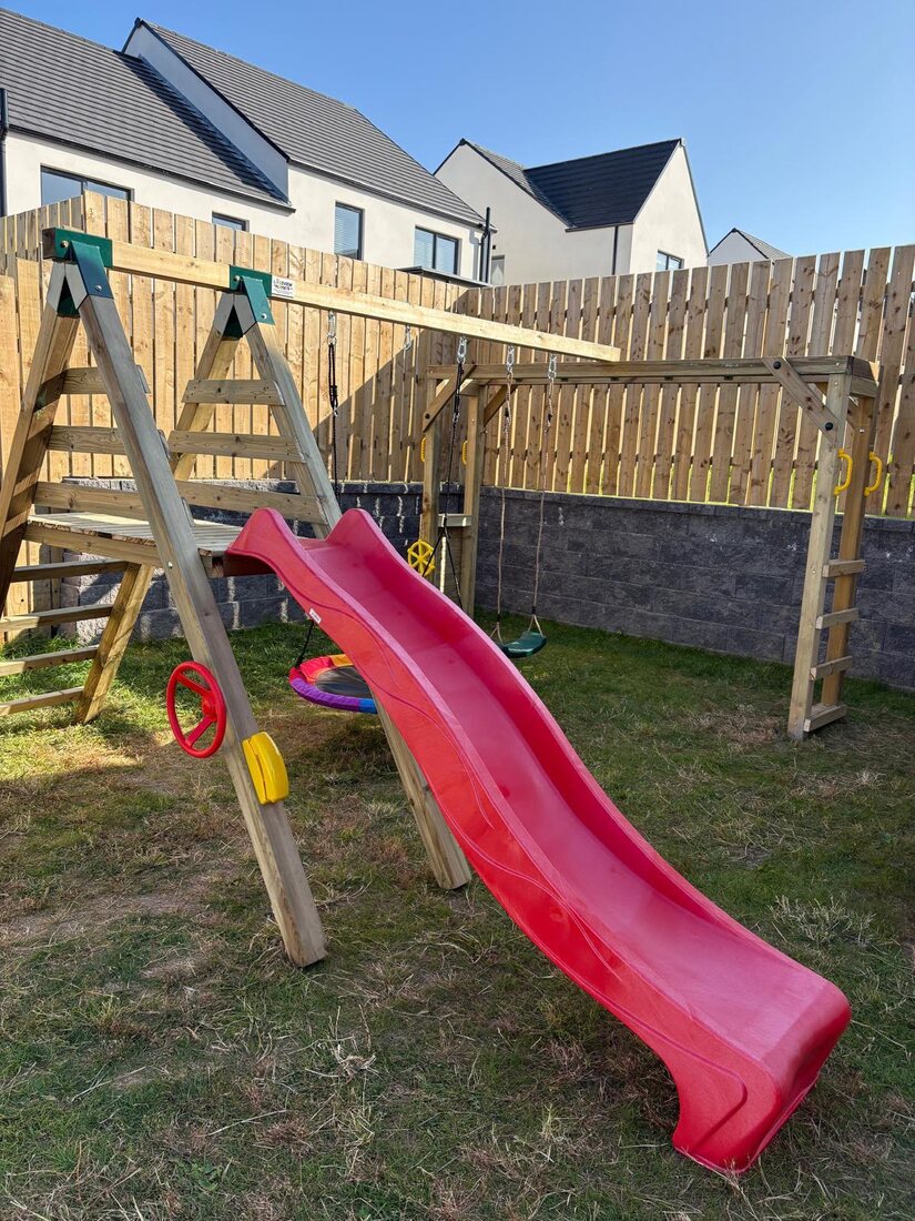 Swing & Slide Set with Nest Swing, Swing & Monkey Bars